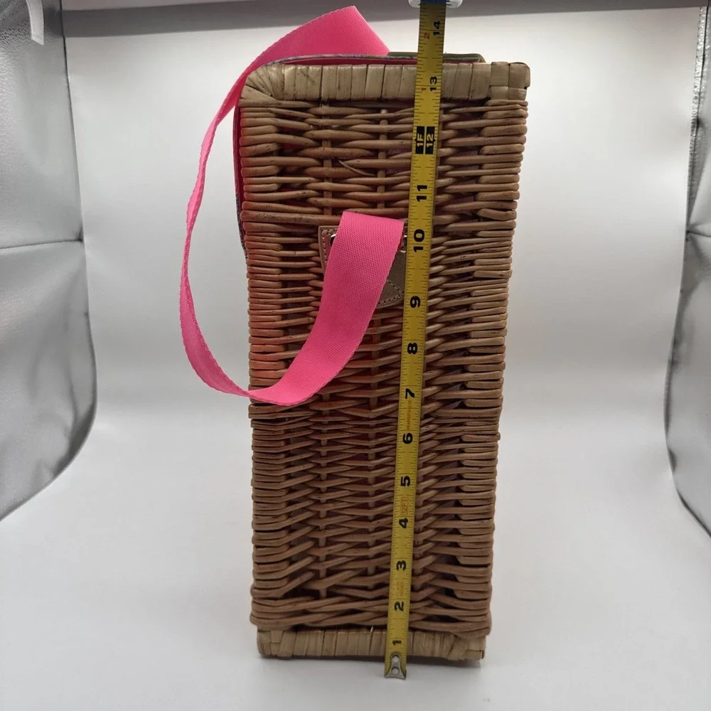 Lilly Pulitzer Wicker Wine Basket Rattan Cheek To Cheek Strap Carrier Floral
